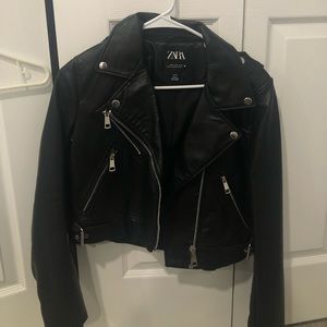 Cropped faux leather cropped jacket